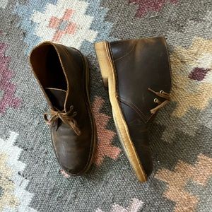 Clarks Brown Women's Desert Chukka Boot Leather Crepe Beeswax Size 9 runs small